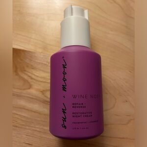 Sun + Moon wine not night cream